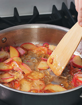 Chicken-and-Spinach-Salad-Wraps-with-Hot-Bacon-Dressing-Step2