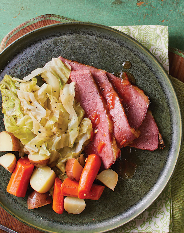 Marmalade-Glazed Corned Beef with carrots & potatoes