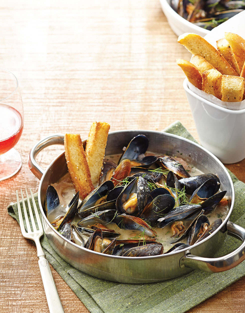 Rosé Wine-Steamed Mussels