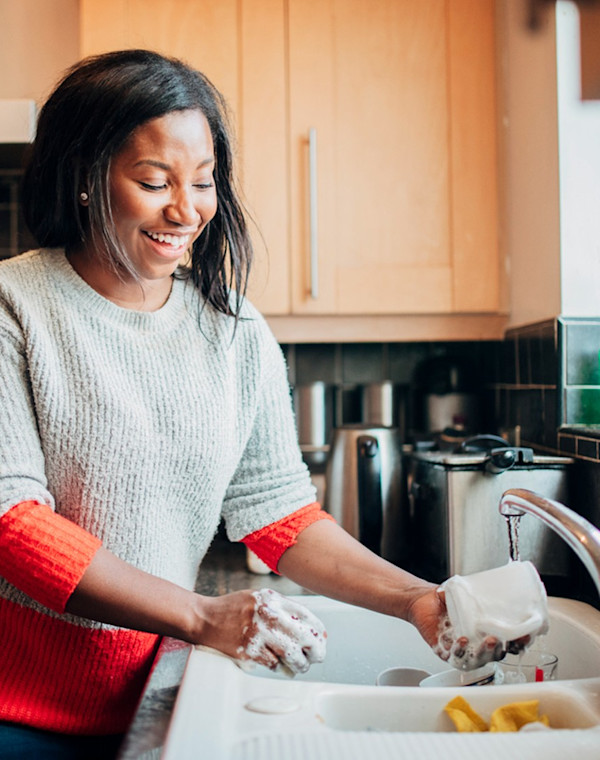 More Cooking, Less Cleaning: 5 Dishwashing Hacks For Super Quick Post-Dinner Clean-Up